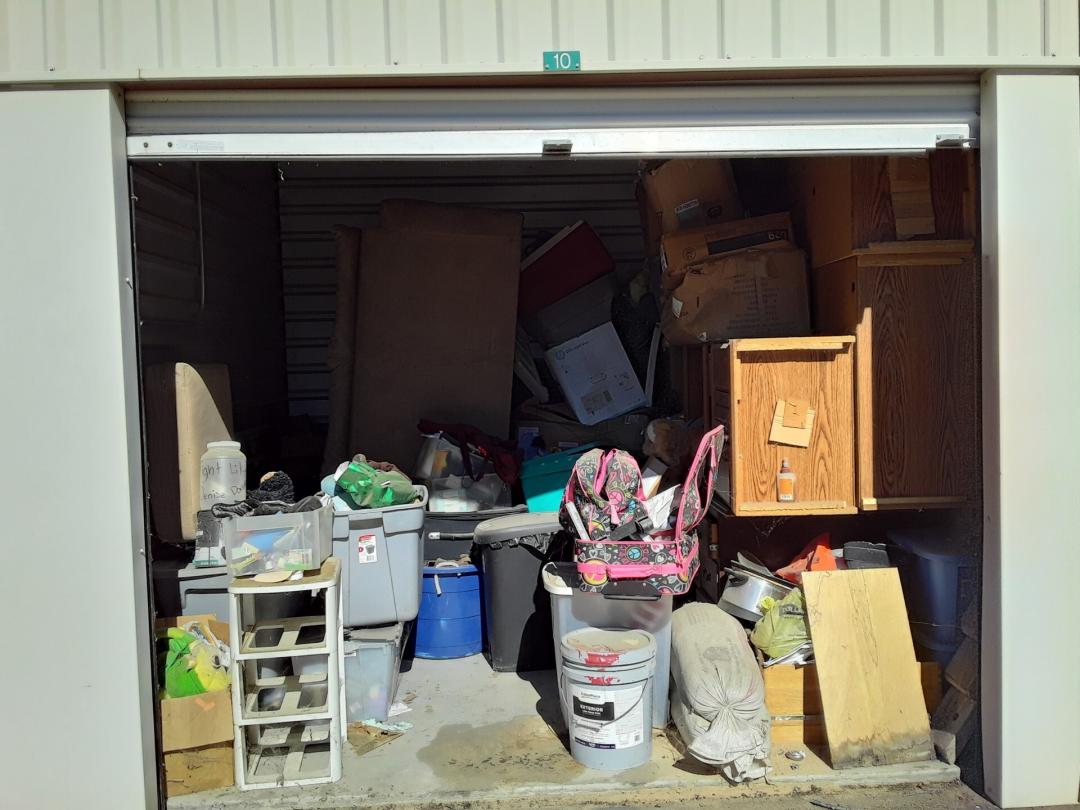 Storage Unit Auction in Sapulpa, OK at Easy Stop Storage Sapulpa